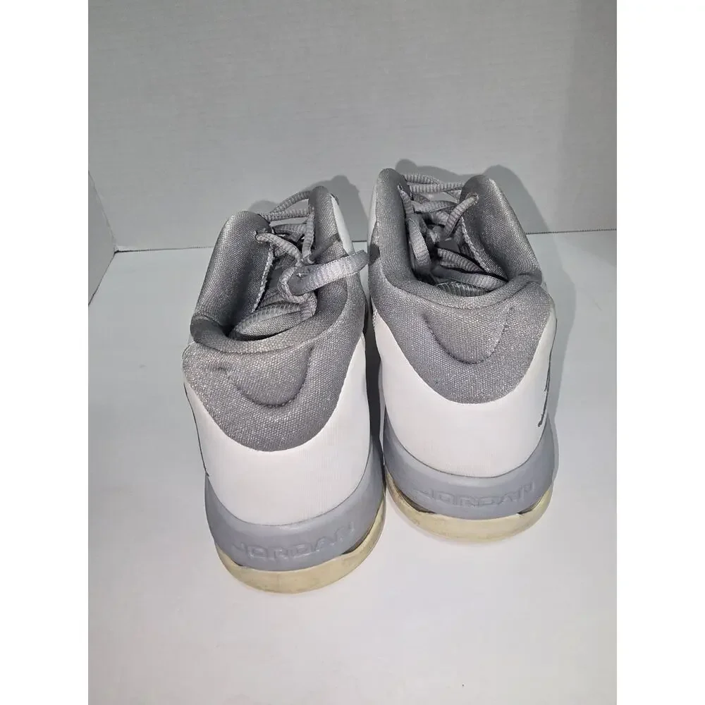 Jordan 5 AM White Wolf Grey Size 9 807546-100